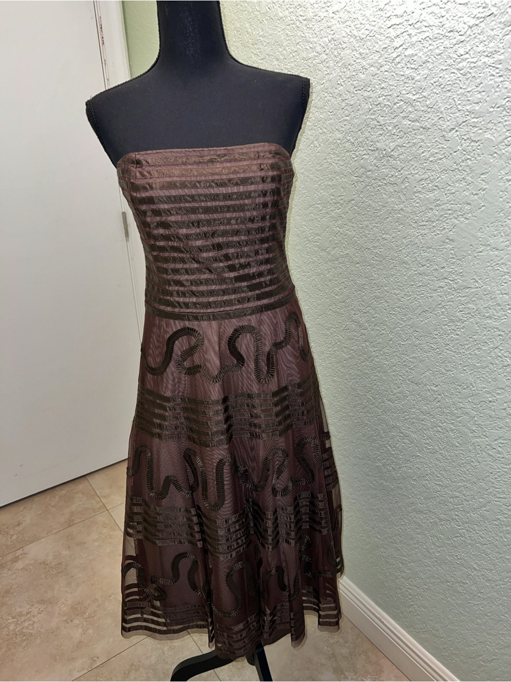BCBGMaxAzria Strapless Brown Patterned A-Line Dress